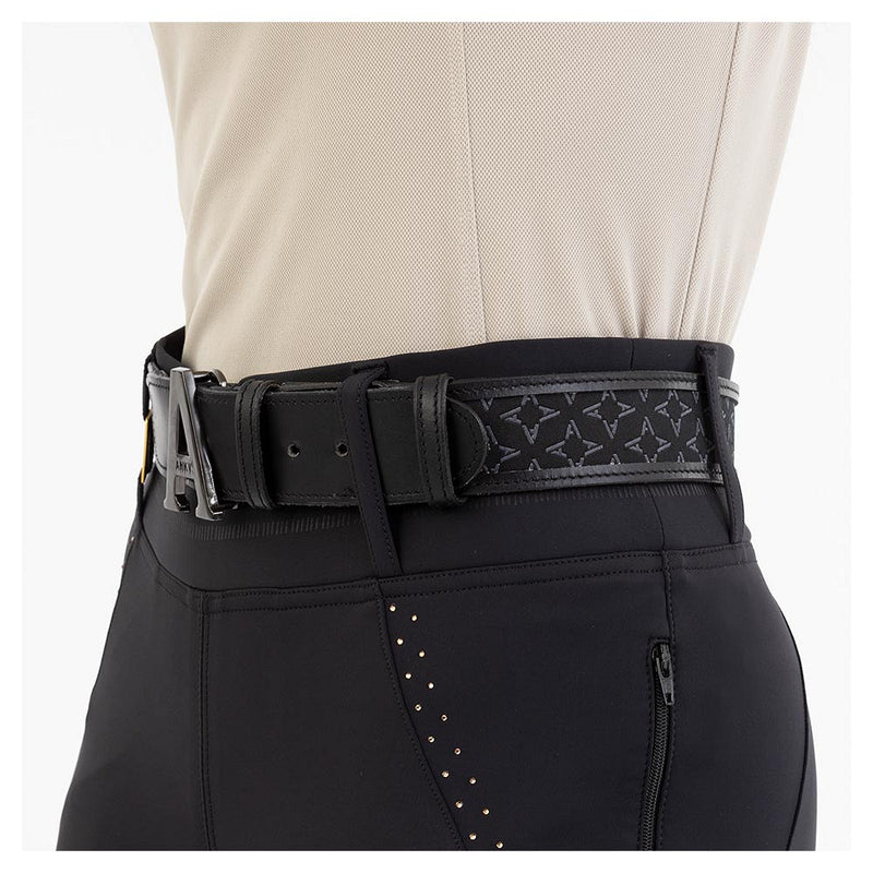 Anky Riem, Zwart